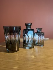 Deux Vases uniques en verre