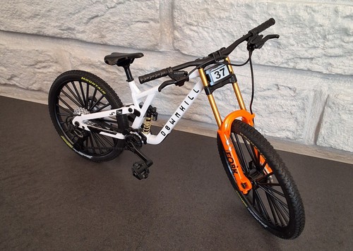 Vélo vtt miniature - vtt, 1