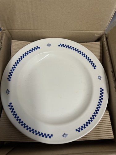 Lot assiettes lustucru - 4,