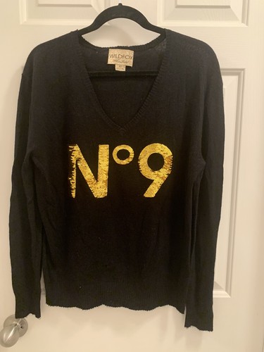 Wild fox vneck - vneck, sweater
