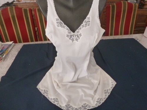 Jolie combinaison fond de - jolie,