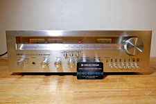 AMPLIFICATEUR AKAI STEREO