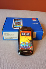 Nokia C7 - 8 GB - Charcoal black MINT Condition Vodafone In BOX (Unlocked)