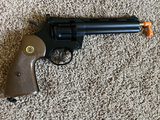 VINTAGE CROSMAN 357 PELLET GUN