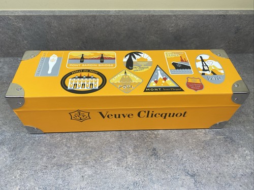 Veuve clicquot steamer trunk - veuve,