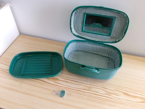 Boite valise maquillage - boite, à