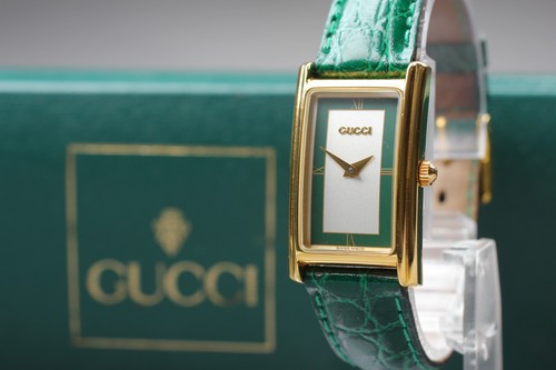 Presque comme neuve montre - comme,