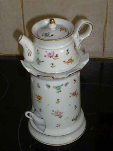 Ancienne tisaniere porcelaine - ancienne,