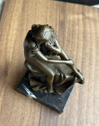 Bronze woman sculpture statue - bronze,