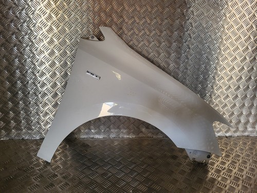 Aile avant droite - aile,