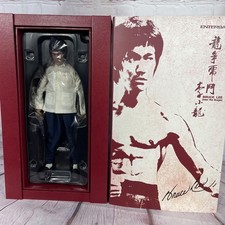Figurine Enterbay échelle 1/6 ENTER THE DRAGON BRUCE LEE Ver.B