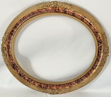 19th Century Gilded Wood Oval Frame Floral Decor and Throat Scale Style, 52.5 x 45cm