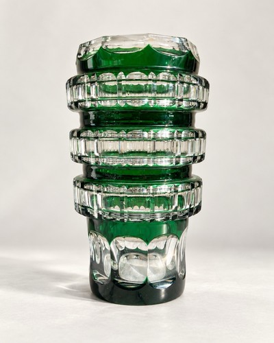 Vase cristal taillé vert - cristal,