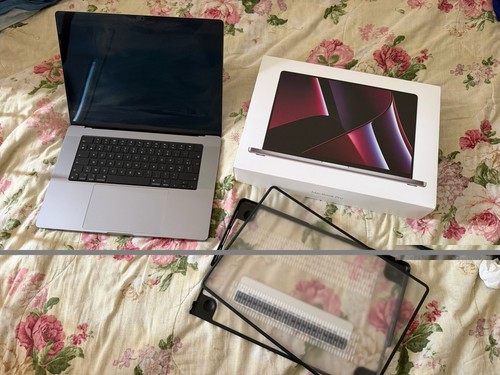 Macbook pro - pro, 16"