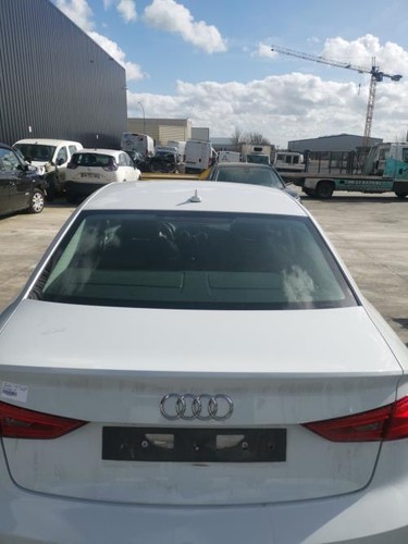 Malle hayon arriere audi - malle/hayon, 3