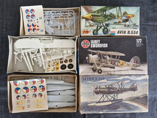 Lot maquettes biplans - biplans, 1/72