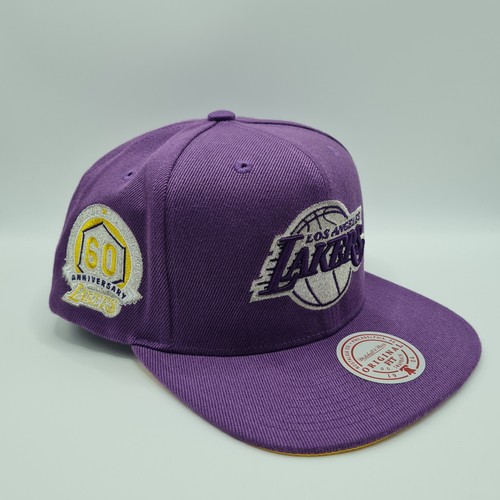 Casquette snapback réglable