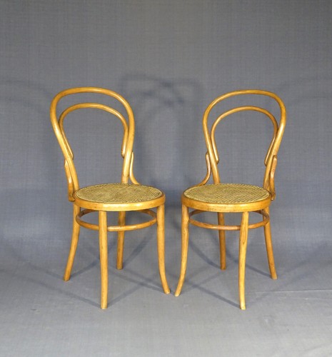Deux chaises cannées - deux,