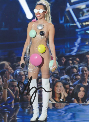 Miley cyrus signed photo - miley,
