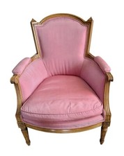 Elegant French Carved Pink Silk Upholstered Bergere Chair Armchair Fauteuil