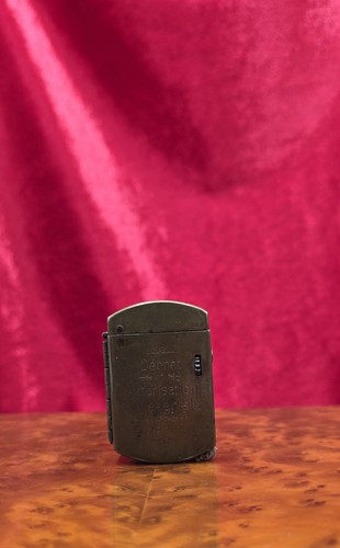 Rare briquet ancien - rare,
