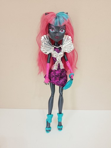 Catty noir monster high doll - catty,