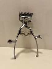 VINTAGE STAINLESS STEEL HAIRDRESSER 70'S DECO MANUAL HAIR/BEARD TRIMMER
