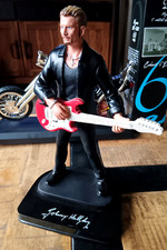Johnny Hallyday-Sculpture Johnny a la guitare - Numérotée  - Grand format 30 cm