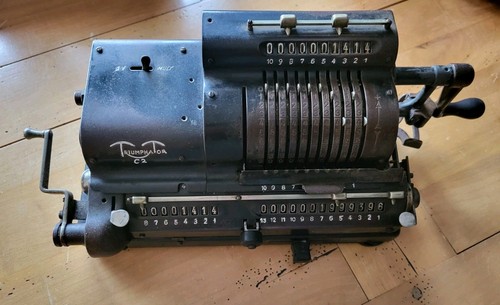 Machine calculer ancienne - à,
