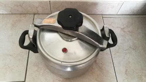 Cocotte minute litres - 7,