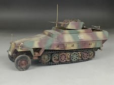 1/35 Built WWII German Sd.Kfz.251/21 Ausf.D Drilling AA Half Track Model