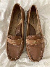 Hush Puppies Women's Iris Sloan Penny Loafer Size 10M Preppy Trendy Career