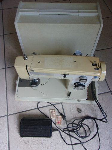 Machine coudre électrique - machine, à