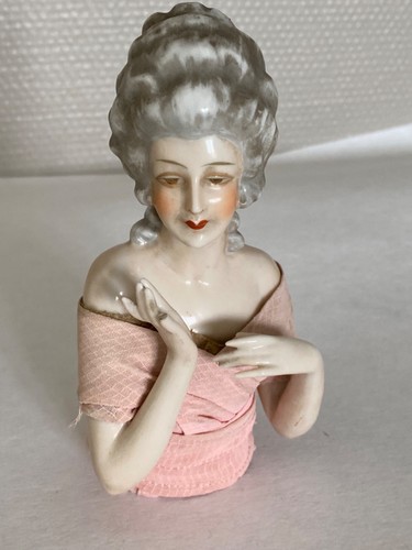 Adorable ancienne demi - adorable,