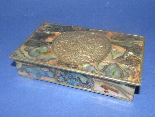 Jolie boite metal argent nacre - jolie,