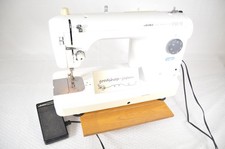 Point de serrure pour machine