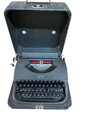 ANCIENNE MACHINE A ÉCRIRE