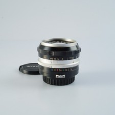 Très Bon Objectif Nikon