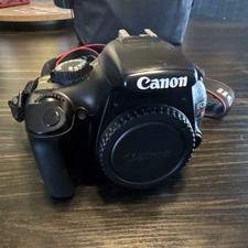 Canon EOS Rebel T3 Digital SLR