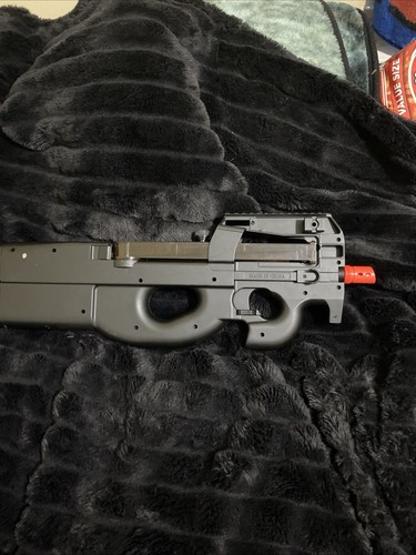 P90 airsoft gun - airsoft,