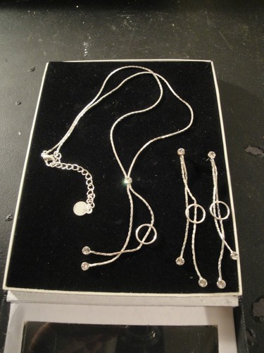 Bijoux fantaisie petite - fantaisie-,