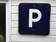 PANNEAU PARKING  «  P « 