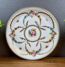 Plat ancien en porcelaine –
