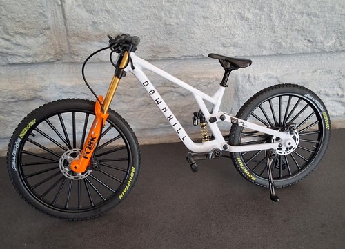 Vélo vtt miniature échelle - vtt,