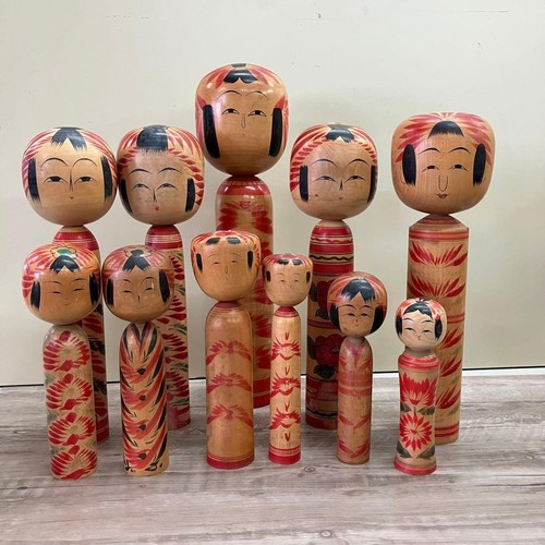 Lot figurines en bois - lot,