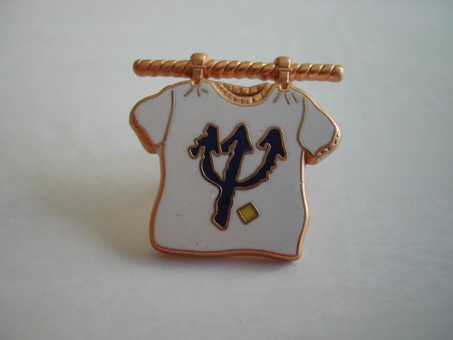 Pin club med - club,
