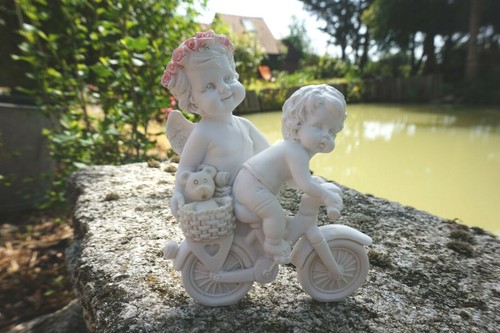 A309482 figurine statuette - ,