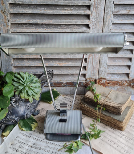 Ancienne lampe industrielle - ancienne,