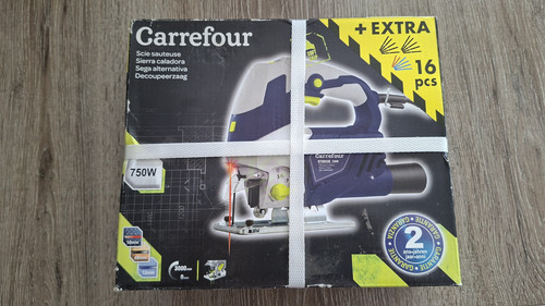 Scie sauteuse filaire - , 750w