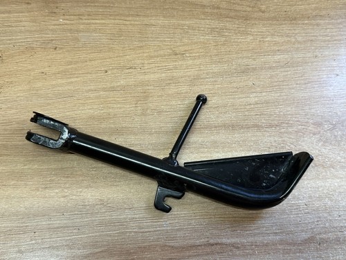 Une bequille laterale scooter - une,